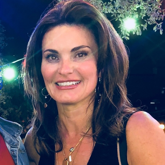 Meet your Posher, Hadden - Picture 1 of 1